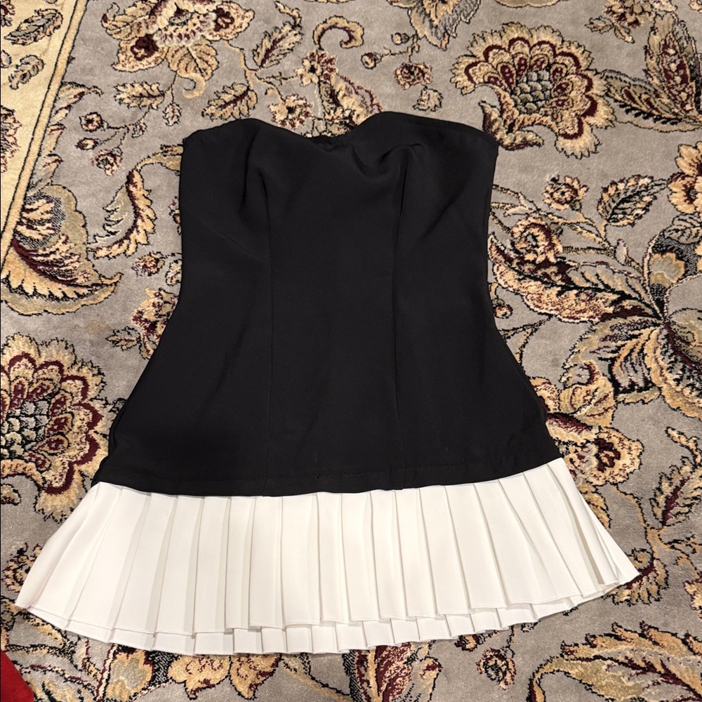 Black and White Strapless Pleated Hem Mini Dress